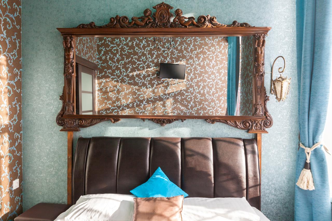 Austrian Apartments Leopolli Near Railway Station Lviv Bagian luar foto