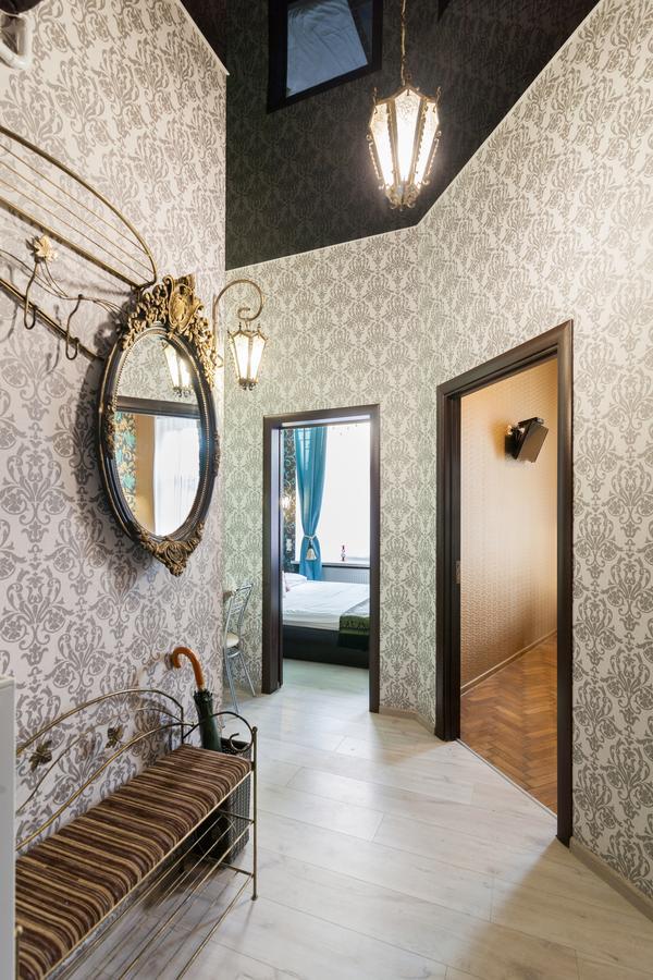 Austrian Apartments Leopolli Near Railway Station Lviv Bagian luar foto